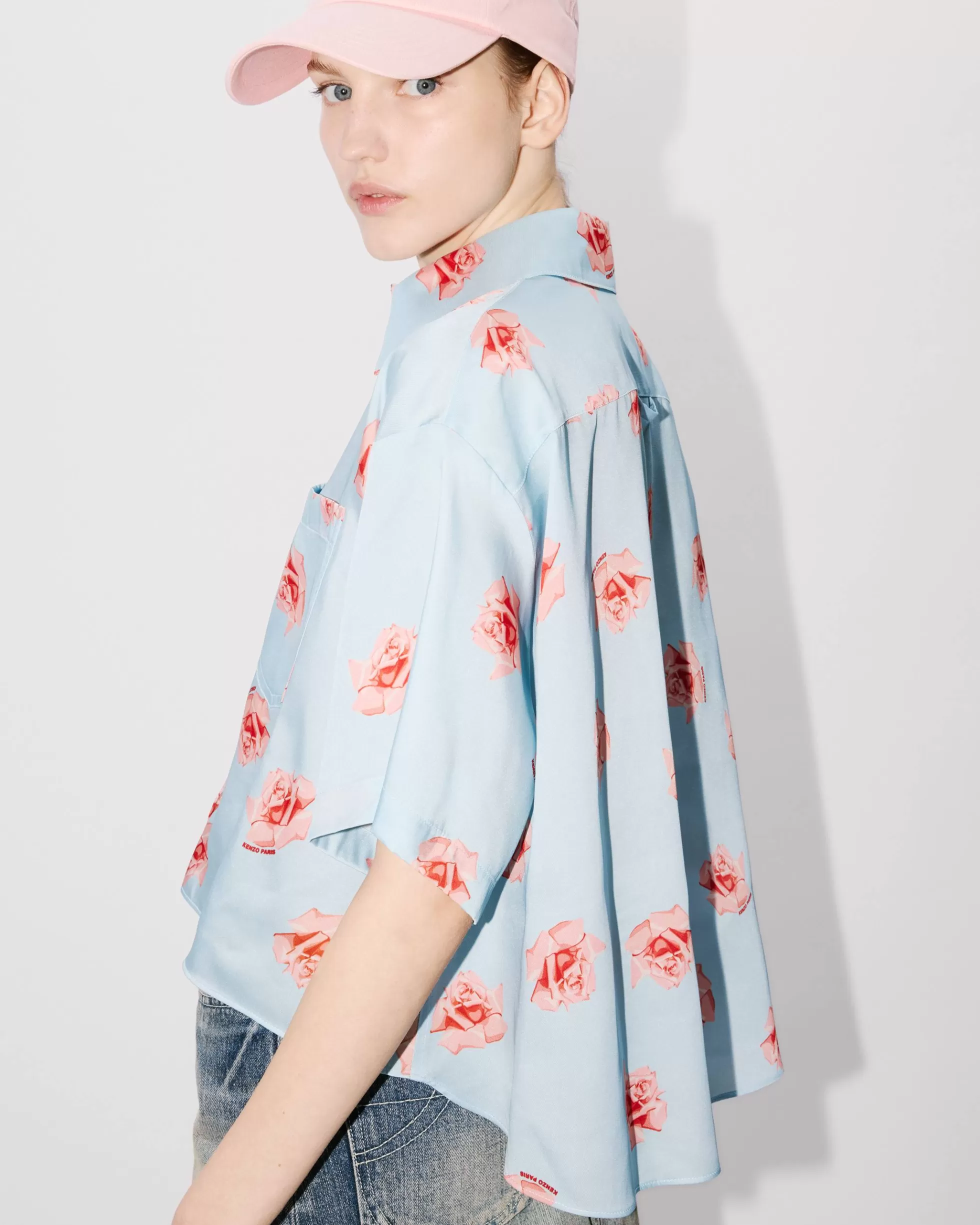 Hemd und Tops | Neue>KENZO Überschnittenes Hemd mit überschnittenen Schultern „ Rose” Light Blue